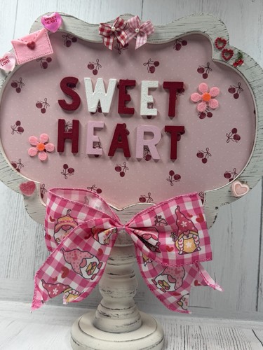 Valentine sweetheart pedestal - valentine,